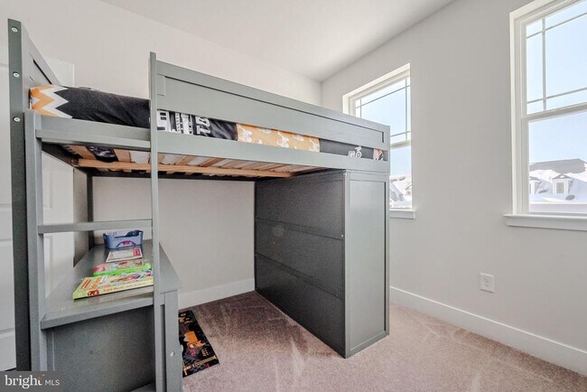 Building Photo - 34238 Graham Cir