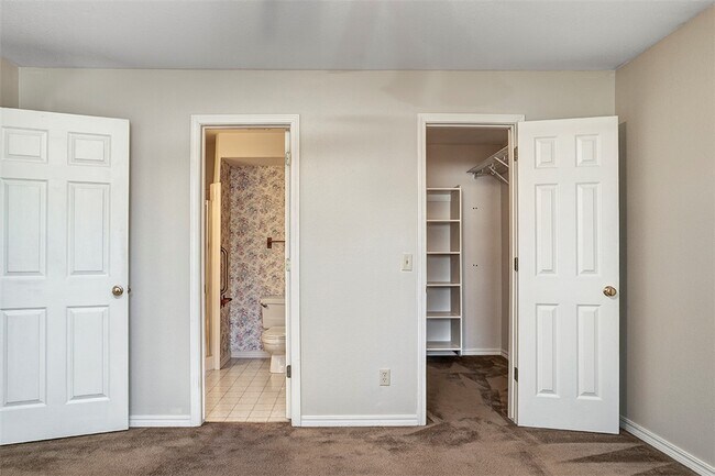 Building Photo - 706 Meghan St