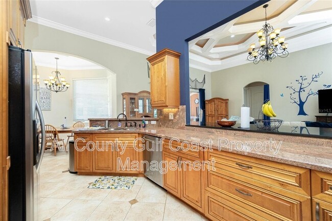 Building Photo - 9017 Hilolo Ln