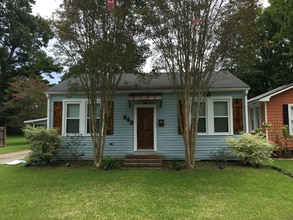 Building Photo - 843 Richland Ave