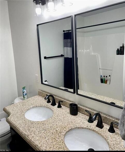 Building Photo - 404 W 29th St