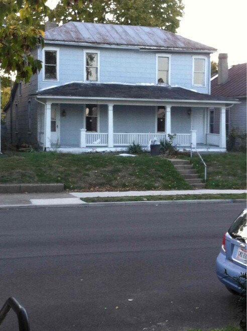 Building Photo - 415 N Race St