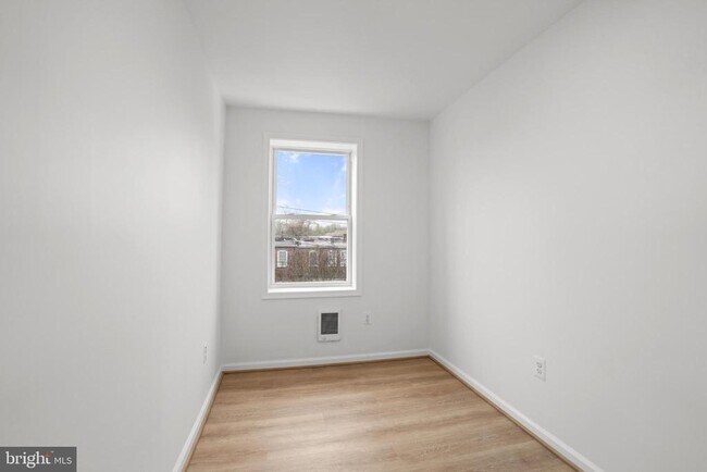 Building Photo - 4905 Brookwood Rd
