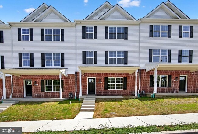 Building Photo - 1020 Violet St