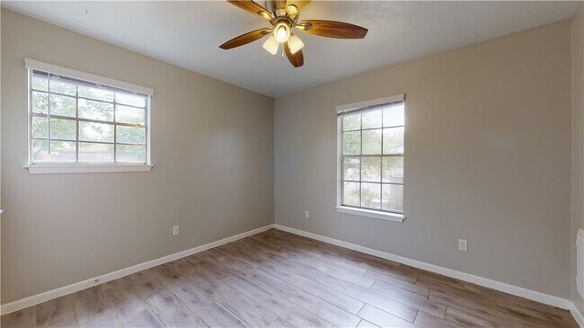 Building Photo - 3923 Olive St