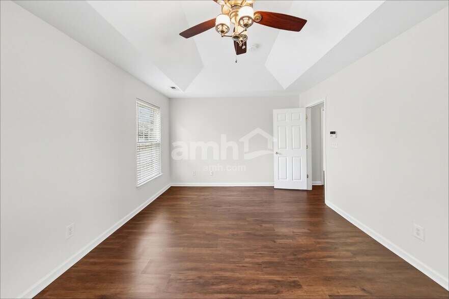 Building Photo - 1442 Deer Forest Dr