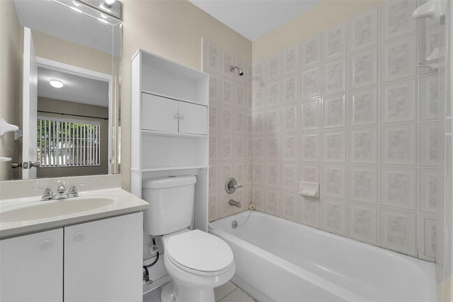 Building Photo - 9088 NW 40th St