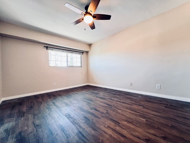 Building Photo - Santee 2 Bedroom Tamberly Townhouse for Rent