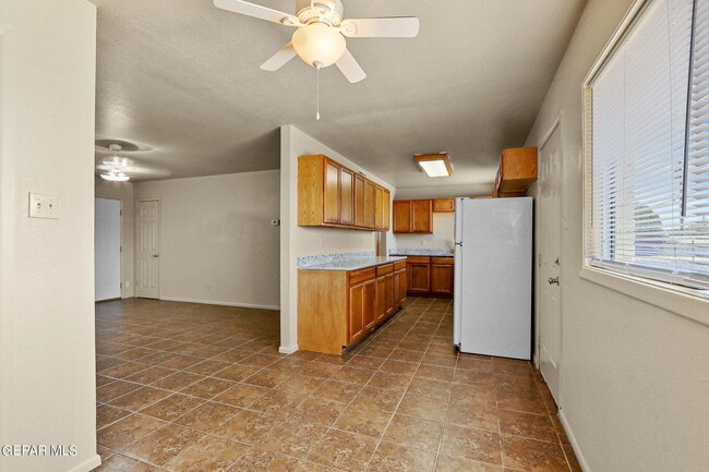 Building Photo - 4948 Aiken Ln