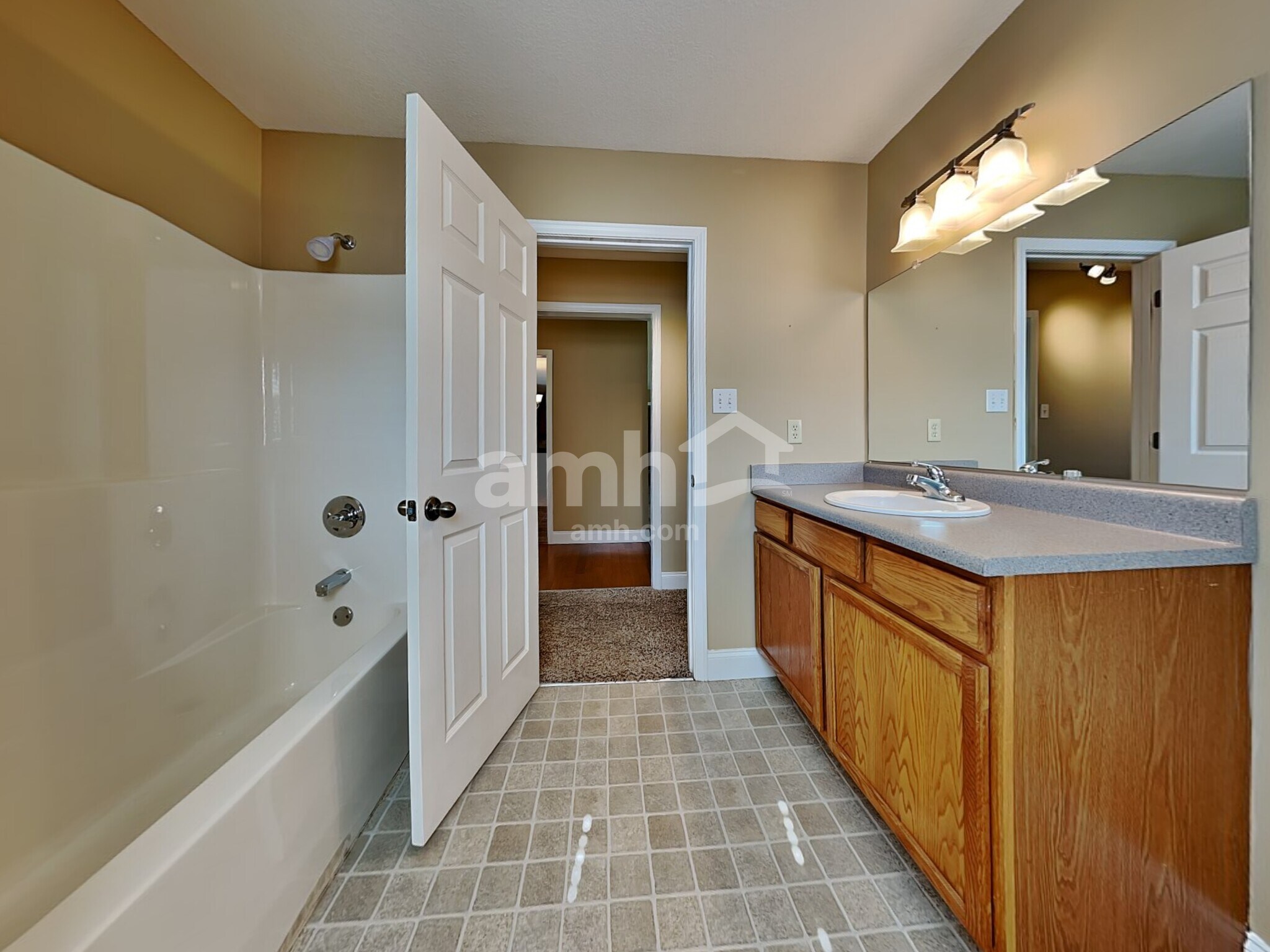Building Photo - 119 Rouen Ct