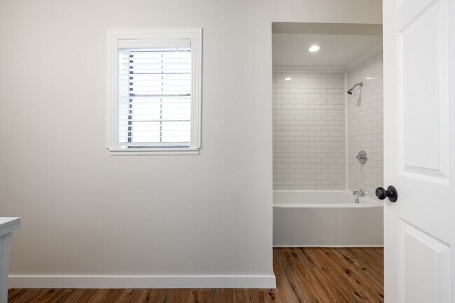 Building Photo - 8229 Patterson Rd