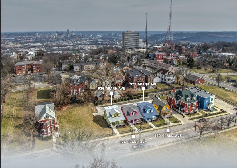 Building Photo - 920 Grand Ave