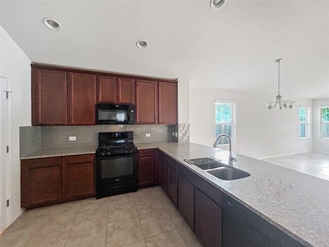 Building Photo - 401 Anacua Loop