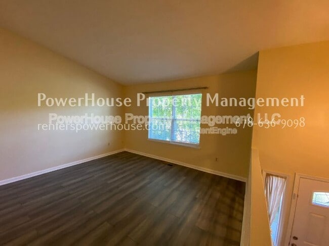 Building Photo - 10260 Piney Ridge Walk