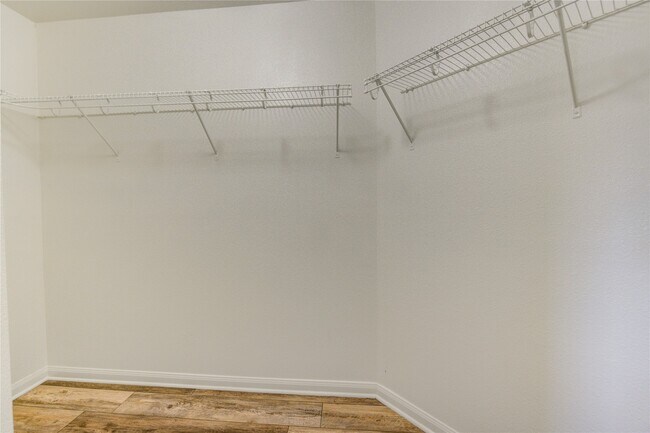 Building Photo - 8839 Hazel Rose Sky Dr