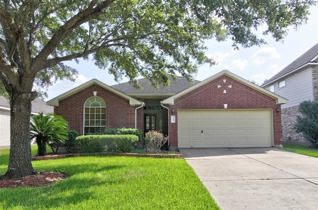 Primary Photo - 3231 Stratford Pointe Dr