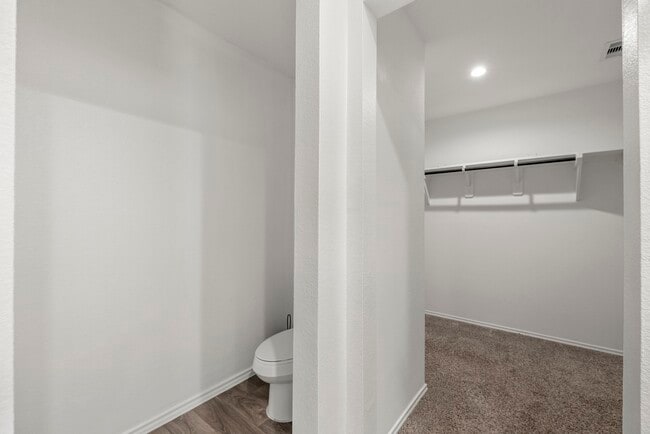 Building Photo - 5451 Tuscany Hills Ln