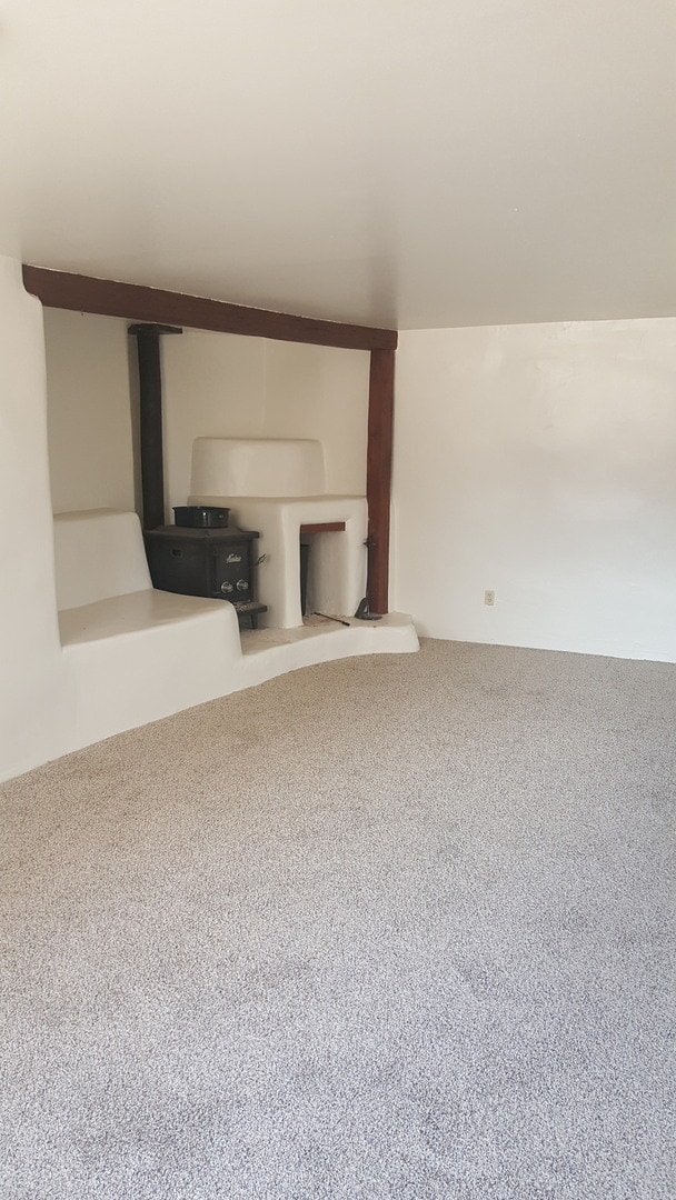 Building Photo - Bernalillo Beauty