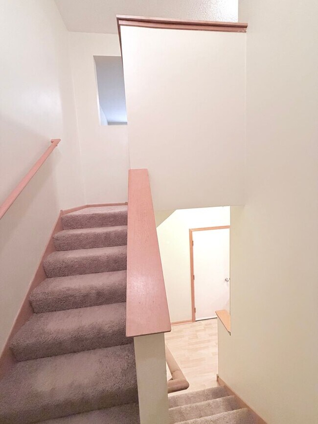 Building Photo - Spacious Bailey’s Arbor Townhome! 2BR + Bonus Living Room & Resort-Style Amenities!!