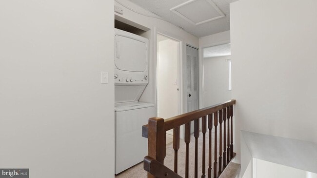 Building Photo - 12502 Laurel Grove Pl