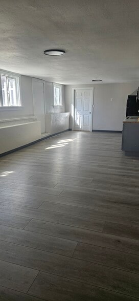 Building Photo - 455 Washington St