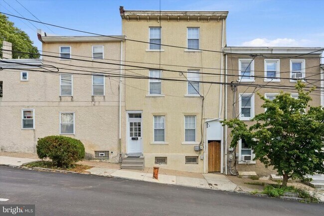 Building Photo - 185 Gay St
