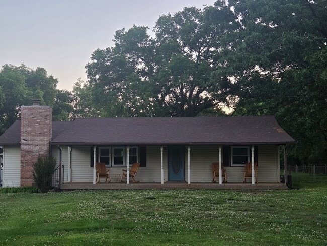 Building Photo - 515 Lillard Rd