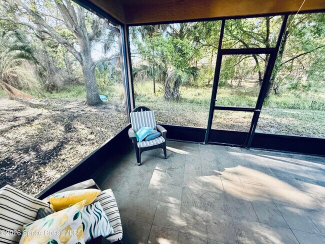 Building Photo - 402 Breckenridge Cir SE