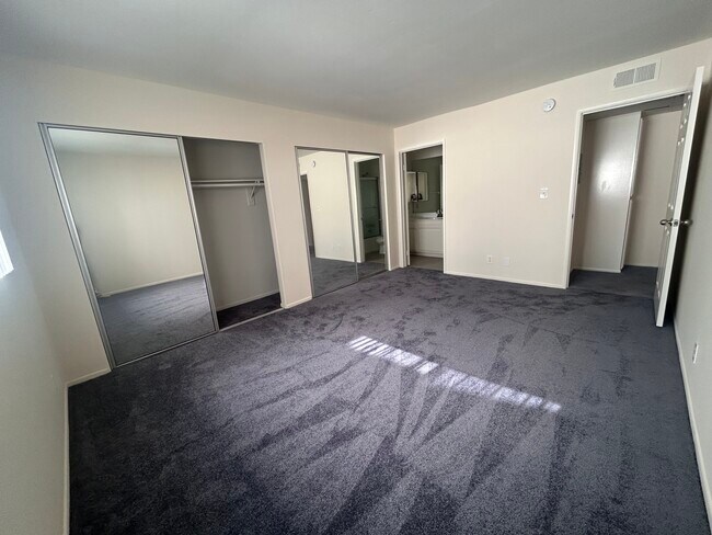 Building Photo - 3552 S Centinela Ave