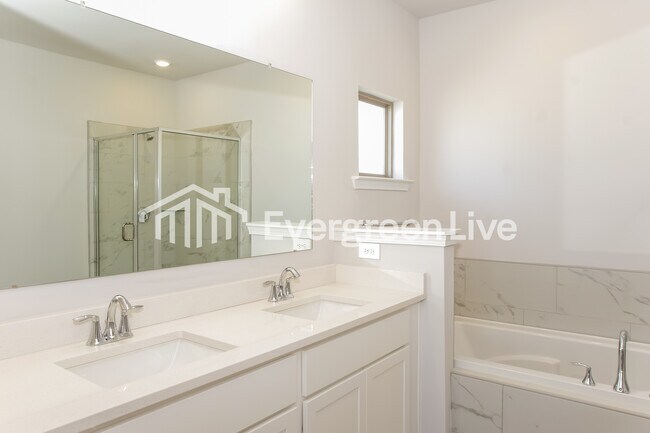 Building Photo - 101 Ashby Pond Dr