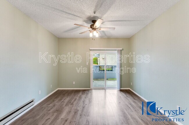 Building Photo - 1201 Glen Cove Pkwy