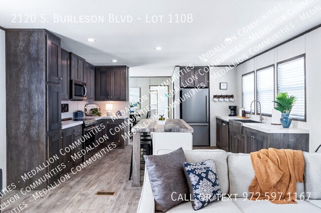 Building Photo - 2120 S Burleson Blvd