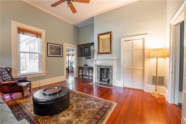 Building Photo - 152 Rivertown Rd