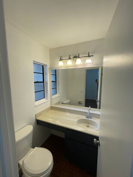 Building Photo - 8326 Tangelo Tree Dr