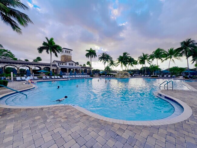 Building Photo - 8348 NW 127th Ln