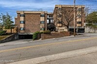 Building Photo - Spacious Renovated 3-Bedroom Condo Near UT...