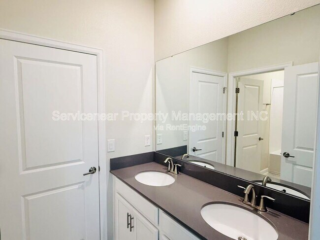 Building Photo - 4912 Lotta Ct
