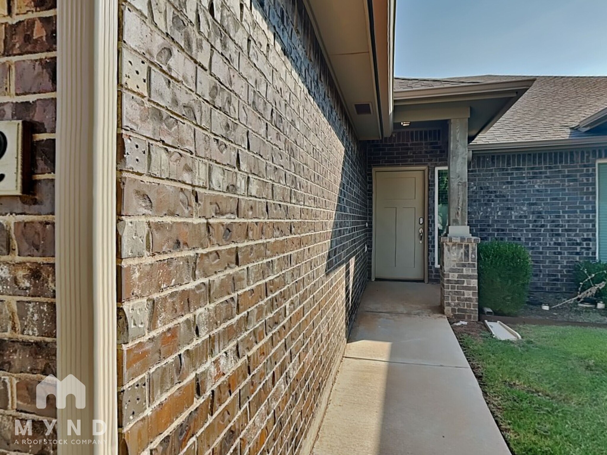 Building Photo - 18202 Manera Wy