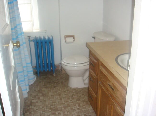 Building Photo - 257 S 45th St