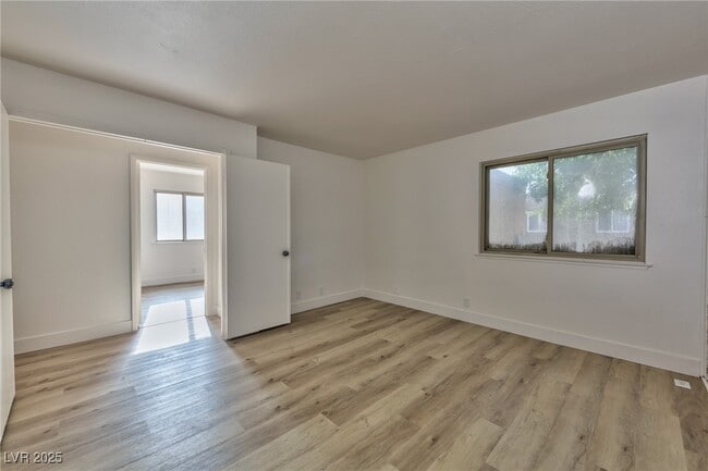 Building Photo - 4308 E Gretna Green Ct
