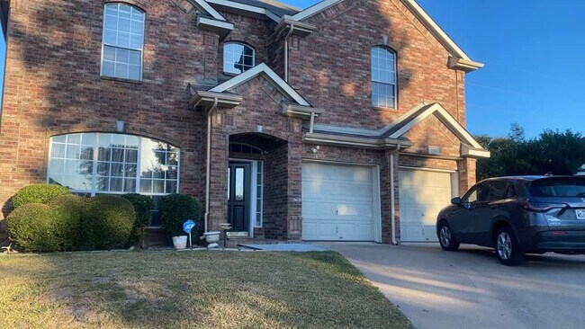 Building Photo - 2502 Younger Ct