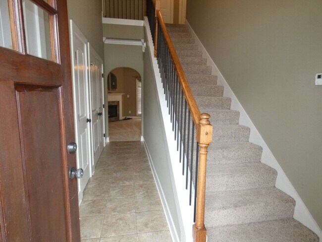 Building Photo - Home for rent in River Pointe!!