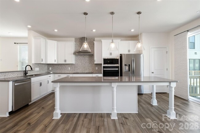 Building Photo - 4202 Alexander Vw Dr