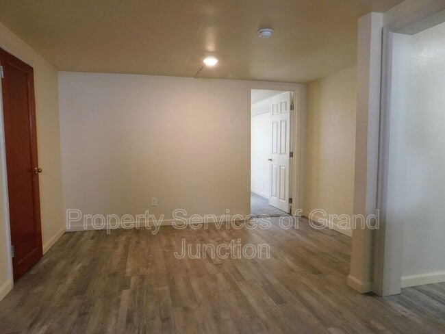Building Photo - 1346 1/2 Texas Avenue