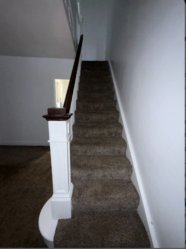 Building Photo - 105 Court St