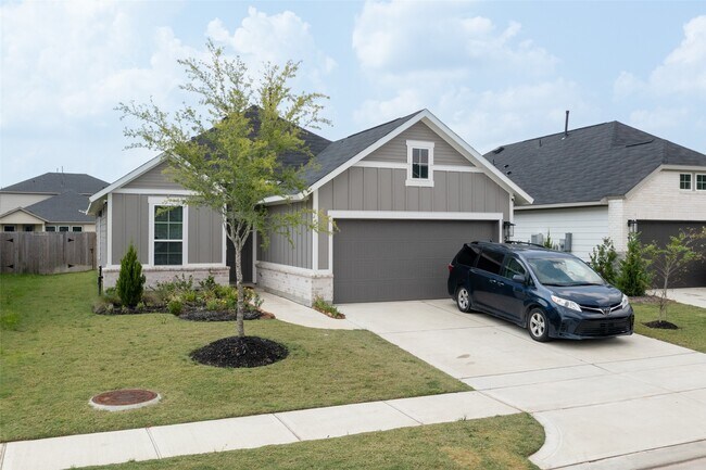 Building Photo - 21811 Lime Moss Ln