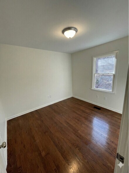 Building Photo - 122 S Shenandoah Ave