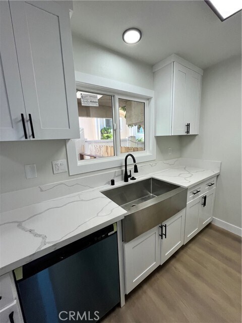 Building Photo - 2007 Huntington Ln