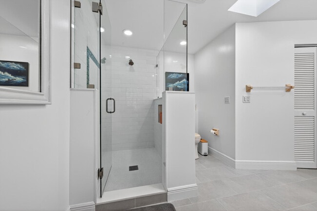 Building Photo - 8166 155th Pl N