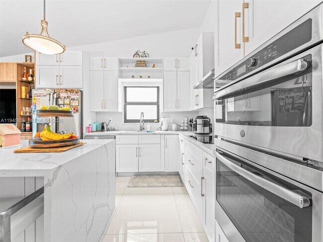 Building Photo - 15805 SW 79th Terrace